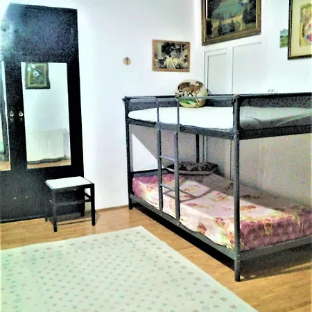 Hostel Leyla